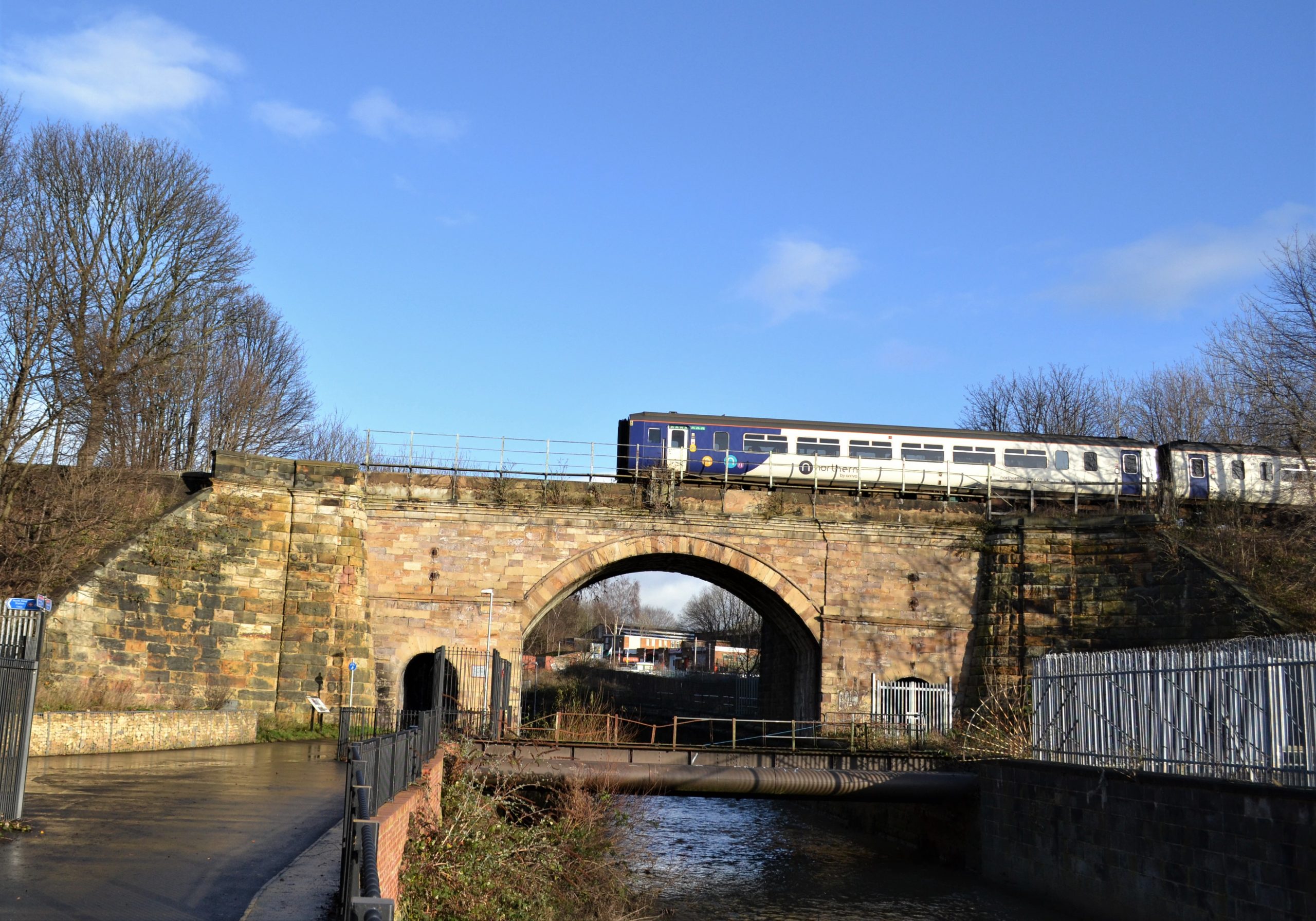 Northern Train going over Skerne Bridge - Phot by John Asquith